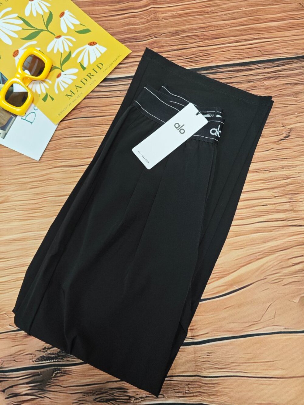 🔥 NWT Alo Yoga (Regular) Women's Suit Up Trouser Black🌟Office/Leisure/Sports - Picture 3 of 9